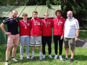 L'équipe féméinine de la Société d'Escrime de Lyon vice-championne de France N1 de fleuret hommes M20